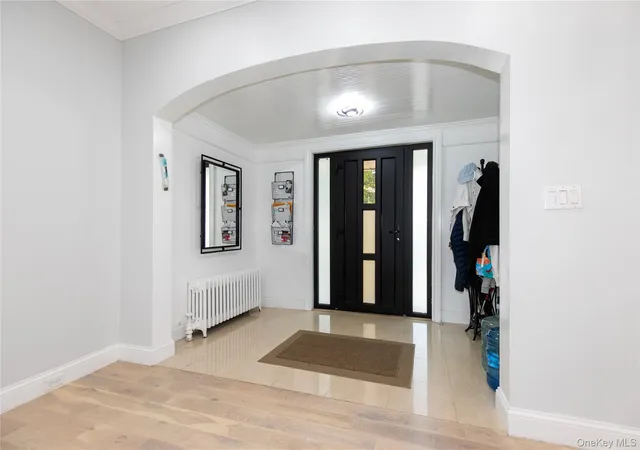4th image of 367 Summit Ave, Cedarhurst, NY 11516 | MLS# 1016485