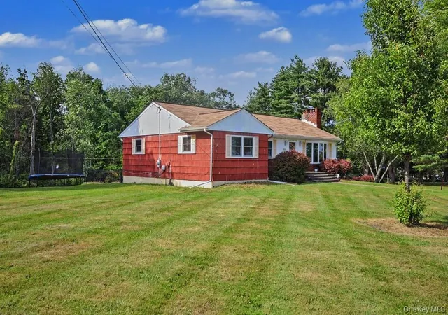 3rd image of 237 Pine Grove Rd, Middletown, NY 10940 | MLS# 1016497