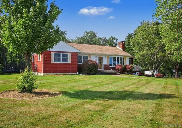 4th image of 237 Pine Grove Rd, Middletown, NY 10940 | MLS# 1016497