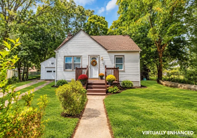 Photo 1 of Single family home for sale at 96 Washington Dr, Mastic Beach, NY 11951 | MLS# 1016500 | Listing updated on 2026-09-21
