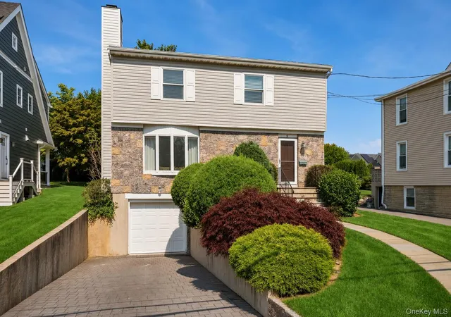 Photo 1 of Sale Pending at 8 Ridge St, Eastchester, NY 10709 | MLS# 1016505 | Listing updated on 2026-08-25