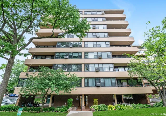 2nd image of 10-24 166th St St, Whitestone, NY 11357