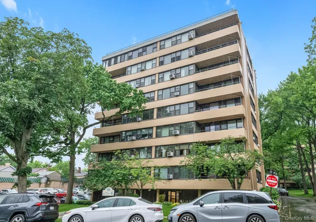 13th image of 10 24 166 St St #7C, Whitestone, NY 11357 | MLS# 1016512