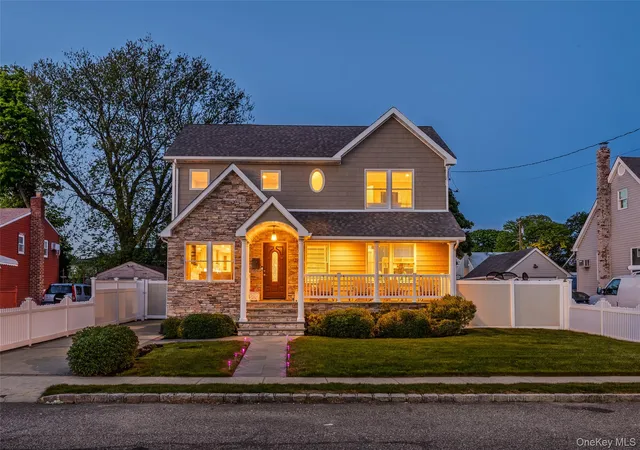 1st image of 122 Linton Ave, Lindenhurst, NY 11757 | MLS# 1016531