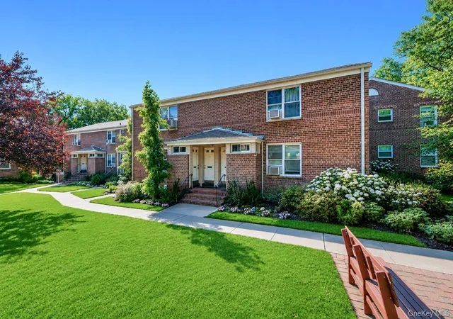 Photo 2 of Sale Pending at 75 Edwards St #1C, North Hempstead, NY 11577 | MLS# 1016533 | Listing updated on 2026-08-27
