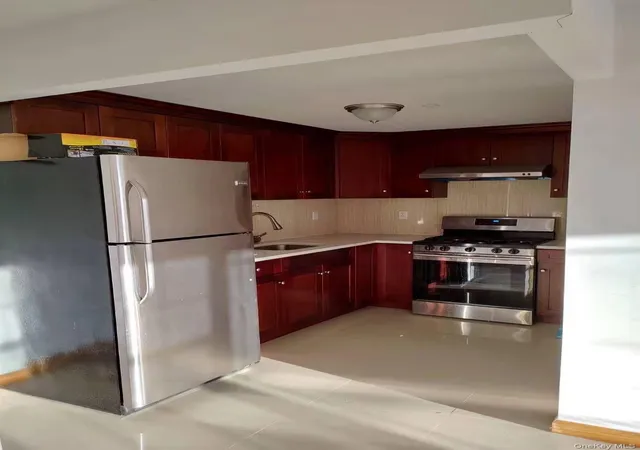 3rd image of 71-66 Parsons Blvd #3F, Fresh Meadows, NY 11365 | MLS# 1016553