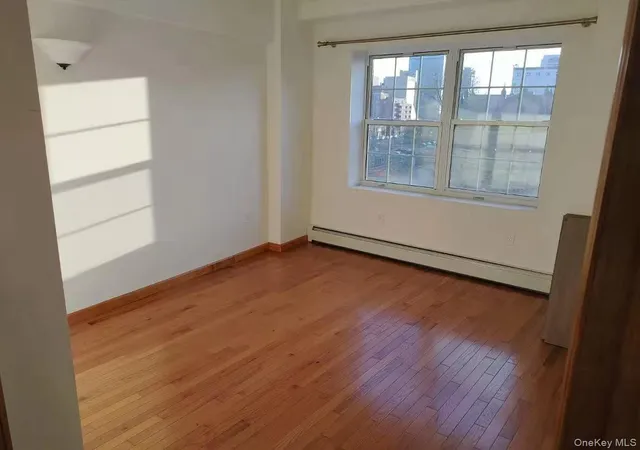 4th image of 71-66 Parsons Blvd #3F, Fresh Meadows, NY 11365 | MLS# 1016553