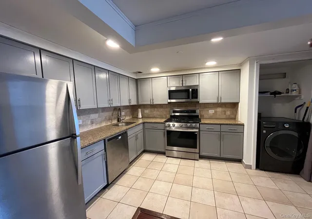 3rd image of 143-41 84Th Dr #6E, Jamaica, NY 11435 | MLS# 1016562