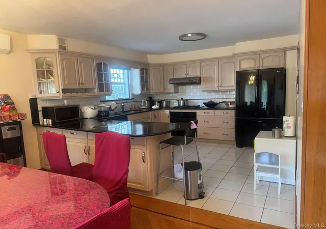 Photo 3 of Single family home for sale at 250-56 39th Road, Little Neck, NY 11363 | MLS# 1016564 | Listing updated on 2026-06-23