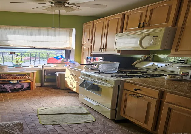 Photo 4 of House for sale at 130 Bay Ridge Pkwy #4E, Brooklyn, NY 11209 | MLS# 1016575 | Listing updated on 2026-06-23