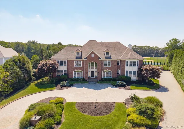2nd image of 26 Legends Cir, Huntington, NY 11747 | MLS# 1016607