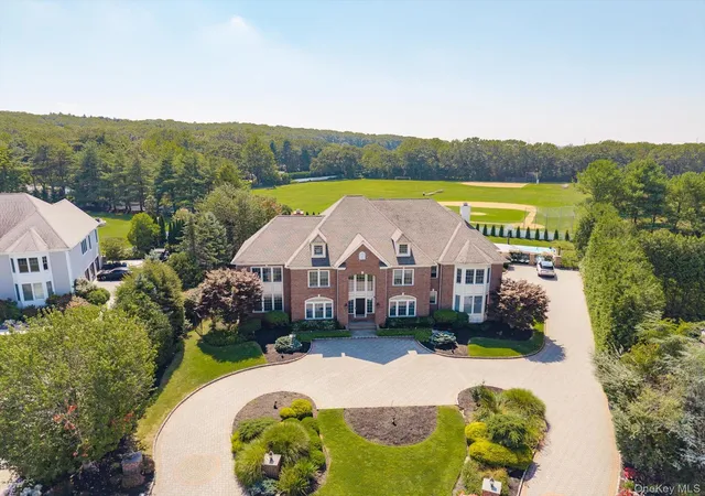 3rd image of 26 Legends Cir, Huntington, NY 11747 | MLS# 1016607