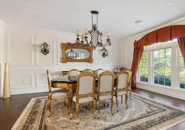 5th image of 26 Legends Cir, Huntington, NY 11747 | MLS# 1016607