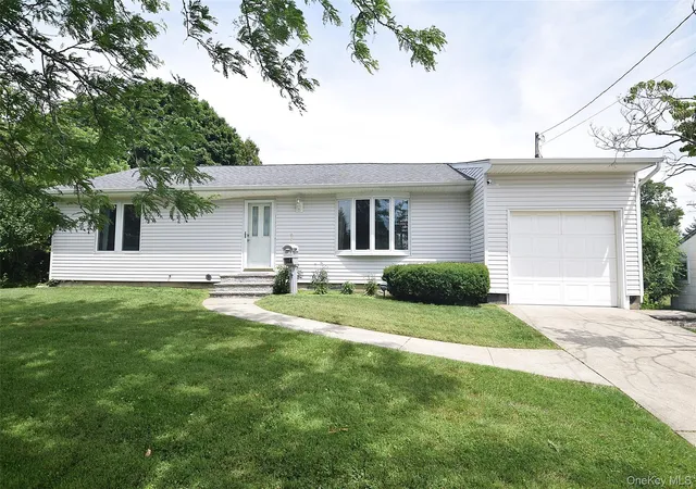 31st image of 27 Naples Ave, Central Islip, NY 11722 | MLS# 1016616