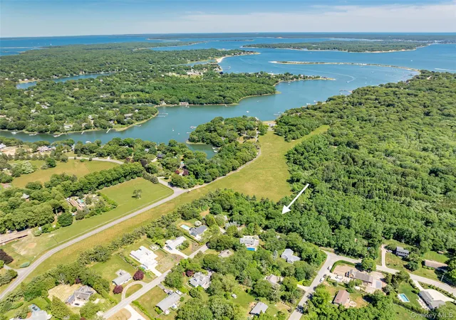 3rd image of 21 Tims Trl, Shelter Island, NY 11964 | MLS# 1016620