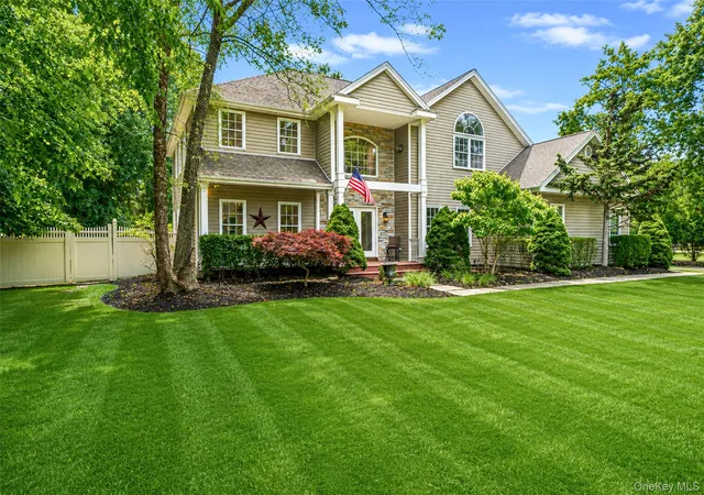 2nd image of 17 Esplanade Dr, East Patchogue, NY 11772 | MLS# 1016639