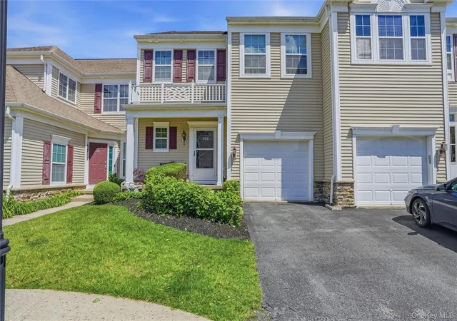 Homes for sale in Newburgh (town), NY | 6 Bainbridge Pl #902, Newburgh (town), NY 12550 | MLS# 1016663