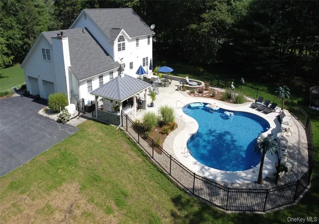 Homes for sale in Shawangunk, NY | 95 Weed Rd, Shawangunk, NY 12566 | MLS# 1016682