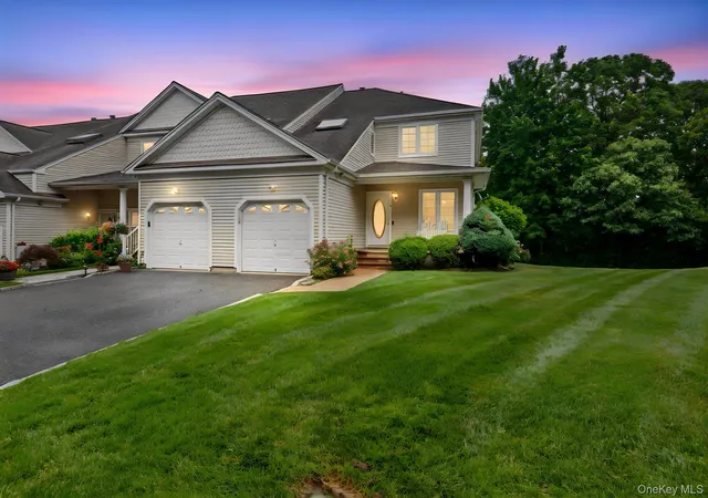 Photo 1 of Condo for sale at 16 Lindbergh Cir #16, Huntington, NY 11743 | MLS# 1016687 | Listing updated on 2026-09-19