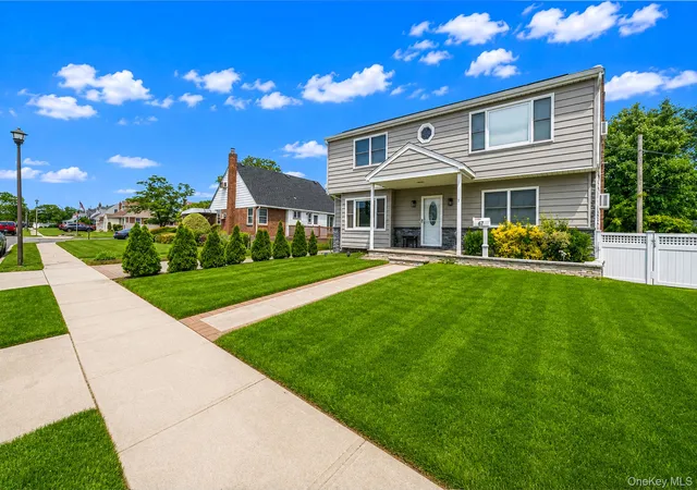 3rd image of 67 Douglas Dr, Hempstead, NY 11554 | MLS# 1016719