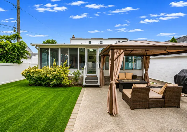 5th image of 67 Douglas Dr, Hempstead, NY 11554 | MLS# 1016719