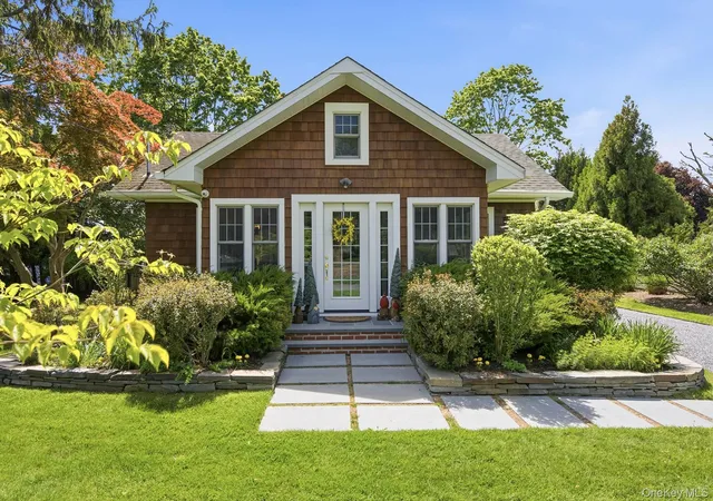 2nd image of 36 Watchogue Ave, East Moriches, NY 11940 | MLS# 1016739