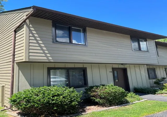 2nd image of 24 Hudson Heights Dr, Poughkeepsie, NY 12601 | MLS# 1016747