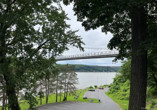 4th image of 24 Hudson Heights Dr, Poughkeepsie, NY 12601 | MLS# 1016747