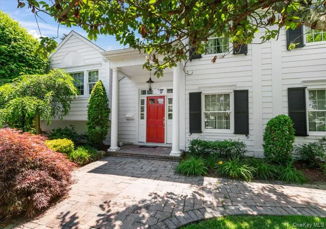 2nd image of 100 Cabot Rd, Massapequa, NY 11758 | MLS# 1016749