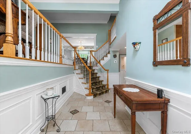 4th image of 100 Cabot Rd, Massapequa, NY 11758 | MLS# 1016749