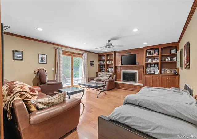 5th image of 100 Cabot Rd, Massapequa, NY 11758 | MLS# 1016749