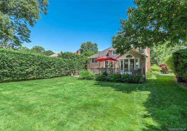 22nd image of 25 Andover Rd, North Hempstead, NY 11050 | MLS# 1016763