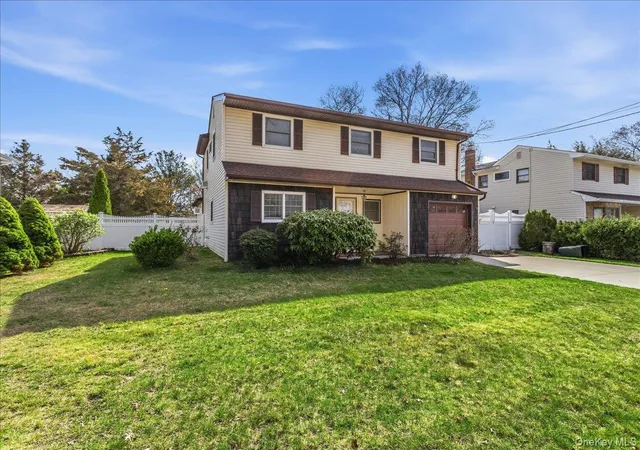 3rd image of 123 Avenue B, Holbrook, NY 11741 | MLS# 1016771