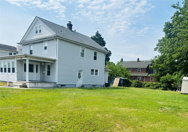 16th image of 535 Cross St, Westbury, NY 11590 | MLS# 1016775