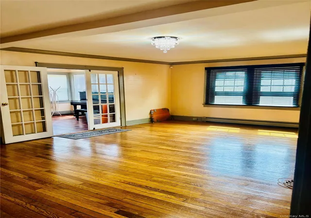 Homes for sale in North Hempstead, NY | 535 Cross St, North Hempstead, NY 11590 | MLS# 1016775