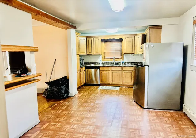 Homes for sale in North Hempstead, NY | 535 Cross St, North Hempstead, NY 11590 | MLS# 1016775
