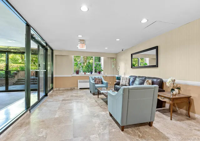 2nd image of 12 Westchester Ave #6F, White Plains, NY 10601 | MLS# 1016776