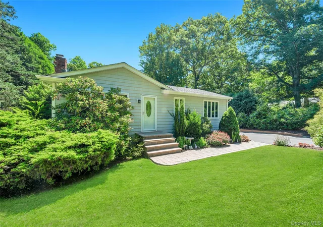Homes for sale in Brookhaven, NY | 33 East St, Brookhaven, NY 11953 | MLS# 1016779