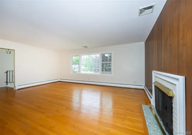 5th image of 5 Millbank Rd, Poughkeepsie (town), NY 12603 | MLS# 1016790
