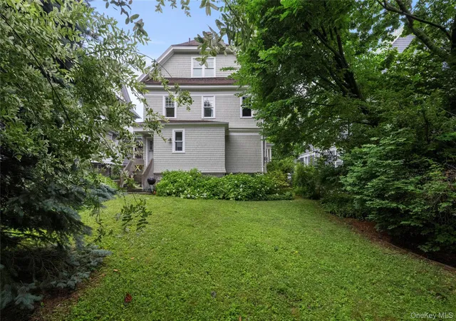 25th image of 97 Belvedere Dr, Yonkers, NY 10705 | MLS# 1016808