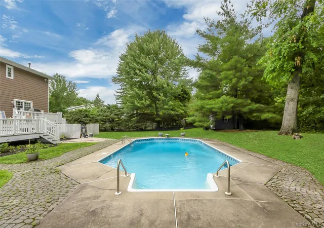 32nd image of 7 S Cranford Rd, Bardonia, NY 10954 | MLS# 1016811