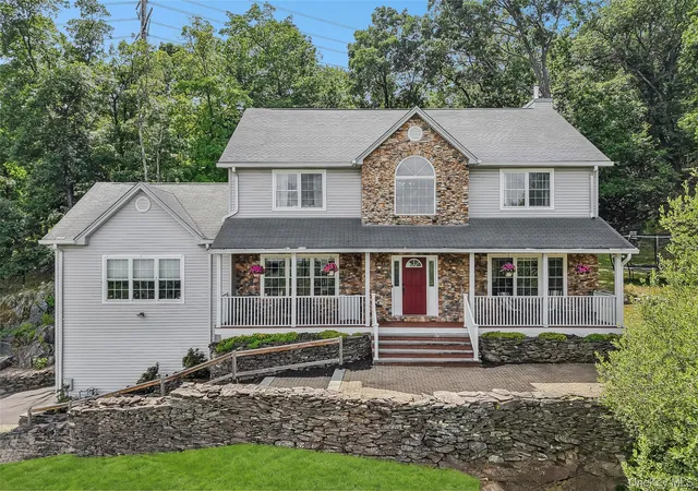 Photo 1 of Sale Pending at 29 Dunderberg Rd, Tomkins Cove, NY 10986 | MLS# 1016839 | Listing updated on 2026-07-16