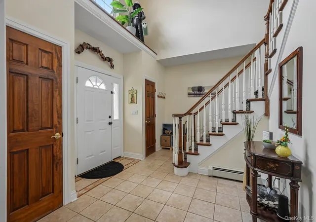 Photo 3 of Sale Pending at 29 Dunderberg Rd, Tomkins Cove, NY 10986 | MLS# 1016839 | Listing updated on 2026-07-16