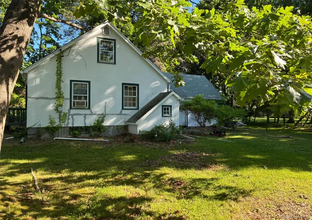 Homes for sale in Bedford, NY | 46 Greenwich Rd, Bedford, NY 10506 | MLS# 1016847