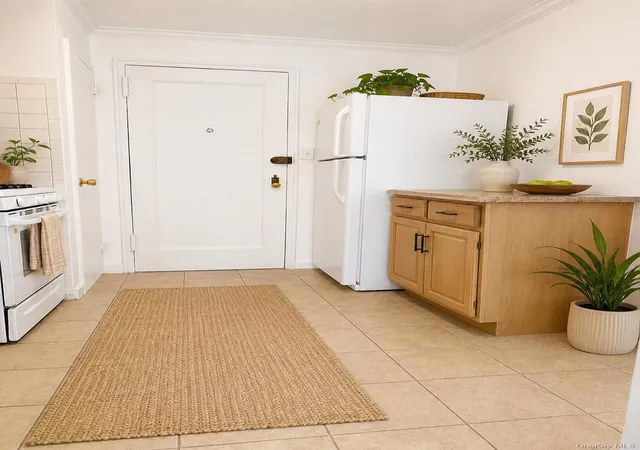 2nd image of 65 45 Yellowstone Blvd #5C, Forest Hills, NY 11375 | MLS# 1016851