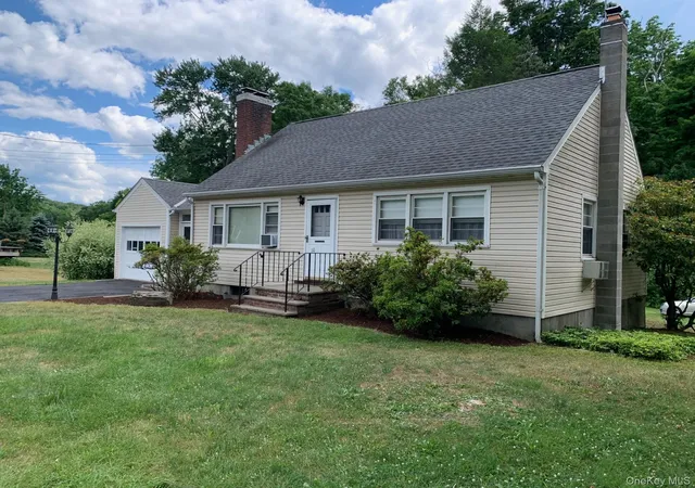 Homes for sale in Philipstown, NY | 10 Wood Ave, Philipstown, NY 10516 | MLS# 1016867
