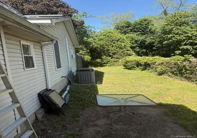 23rd image of 23 Landscape Dr, Babylon, NY 11798 | MLS# 1016869