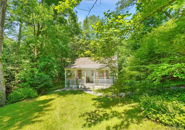 Homes for sale in Cortlandt, NY | 1017 Quaker Bridge Rd E, Cortlandt, NY 10567 | MLS# 1016875