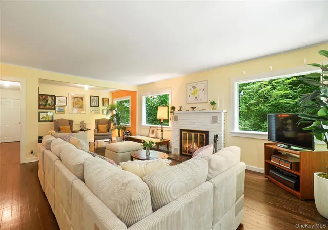 Homes for sale in Cortlandt, NY | 1017 Quaker Bridge Rd E, Cortlandt, NY 10567 | MLS# 1016875