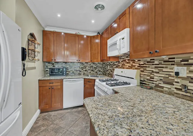 Homes for sale in New York, NY | 2137 Clinton Ave, New York, NY 10457 | MLS# 1016881